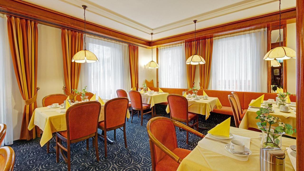 Hotel Am Schelztor Esslingen am Neckar Exterior foto